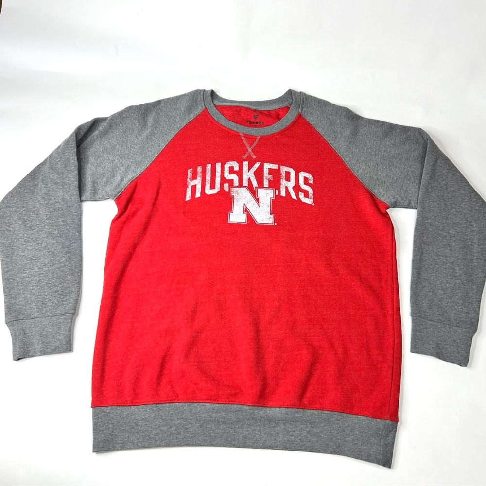 Nebraska University Crew Neck Sweatshirt Size XL SUPER SOFT Red and Grey Huskers